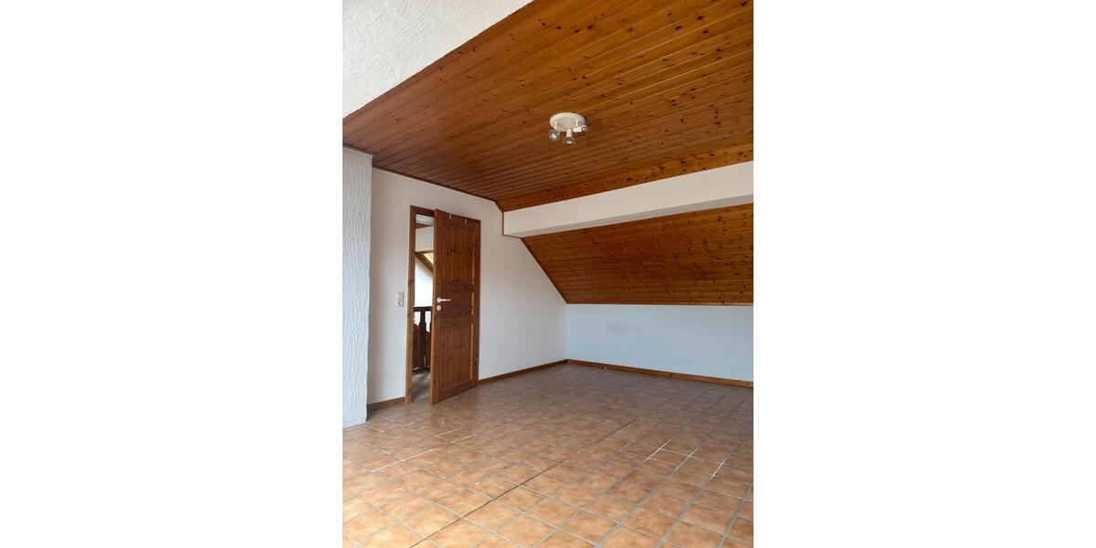Maisonettenwohnung Badem - 5 Zimmer, 135 m&sup2;, 1.000&euro; | Angebot:26393838