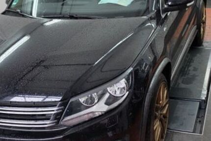 VW Tiguan 181.000 km 10.500 &euro; SYKE 28857