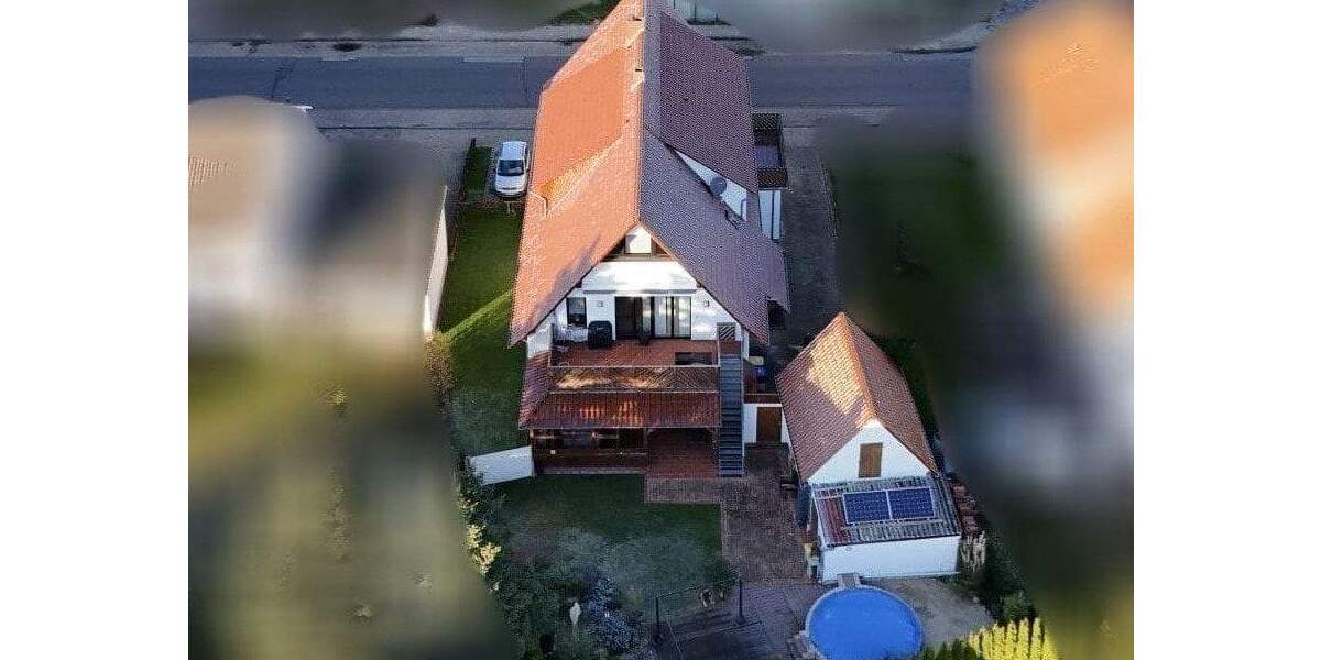 Mehrfamilienhaus, Wohnhaus Lübbecke - 9 Zimmer, 237 m&sup2;, 359.000&euro; | Angebot:25400063