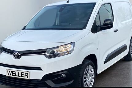 Toyota Proace City 38.502 km 16.790 &euro; Leipzig 04178