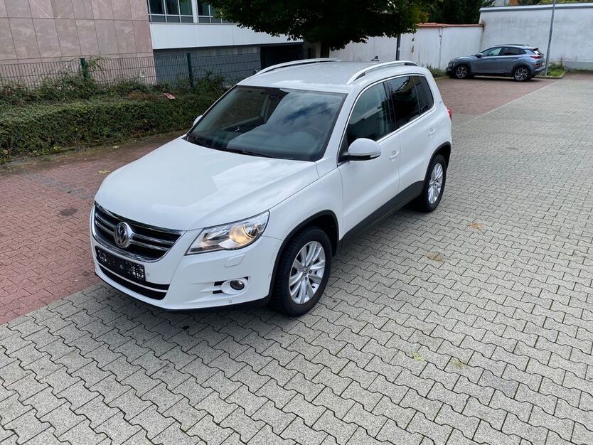 VW Tiguan 253.000 km 7.250 € Frankfurt am Main 60389
