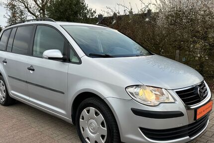 VW Touran 317.361 km 1.800 &euro; Hamburg 22045