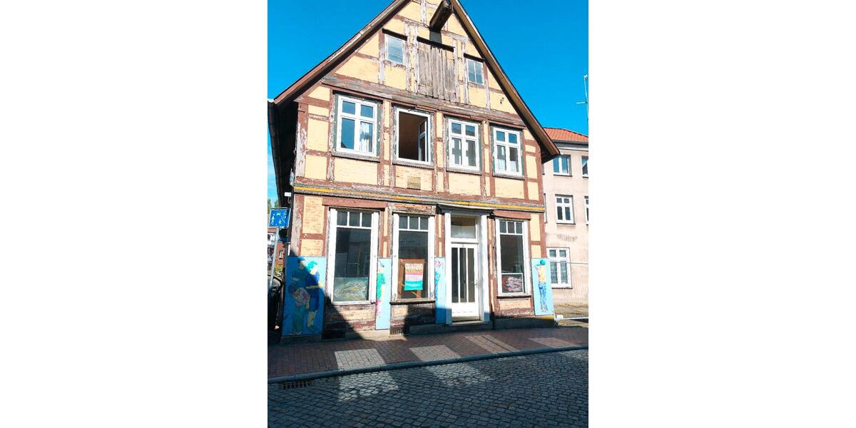 Einfamilienhaus Dannenberg (Elbe) - 3 Zimmer, 150 m&sup2;, 180.000&euro; | Angebot:26618792
