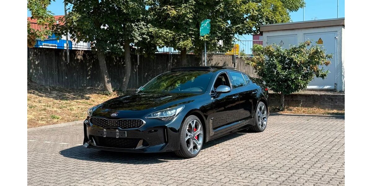 Kia Stinger 68.000 km 28.800 &euro; Worms 67547