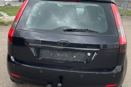 Ford Fiesta 290.000 km 800 &euro; Neu Ulm 89231