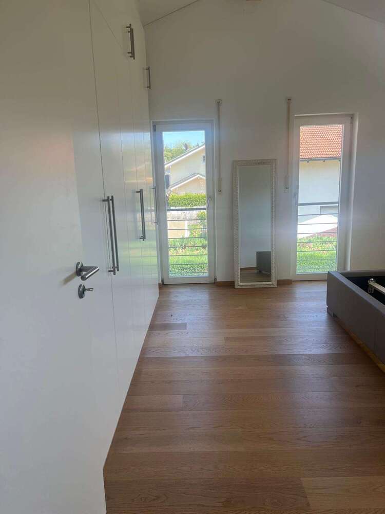 Haus zum Kaufen in Schäftlarn 1.190.000 € 148 m²
