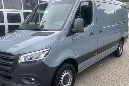 Mercedes-Benz Sprinter 205.000 km 29.900 &euro; Rötgesbüttel 38531