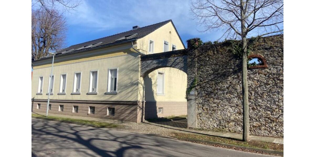 Einfamilienhaus Magdeburg Brückfeld - 8 Zimmer, 263 m&sup2;, 329.000&euro; | Angebot:25569681