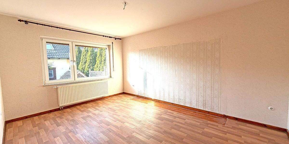 Mehrfamilienhaus, Wohnhaus Enger Dreyen - 6 Zimmer, 131 m&sup2;, 190.000&euro; | Angebot:26674319