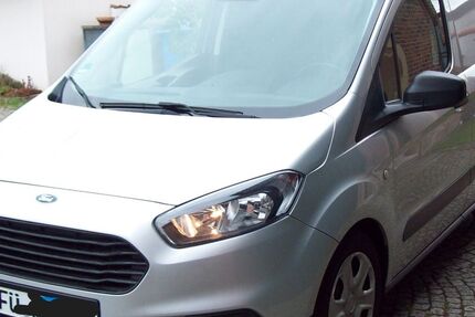 Ford Transit Courier 125.000 km 8.900 &euro; Fürth 90765