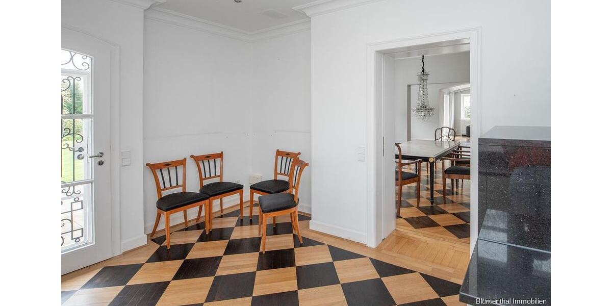 Villa Bielefeld Schildesche - 7 Zimmer, 272 m&sup2;, 2.700&euro; | Angebot:26291726