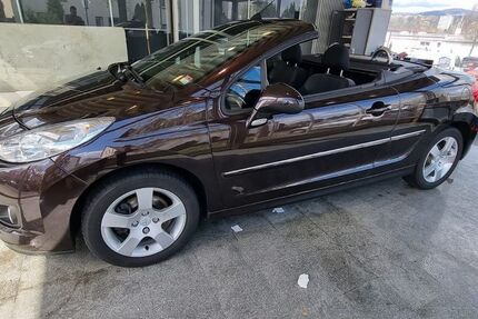 Peugeot 207 84.841 km 6.100 &euro; Waldems 65529