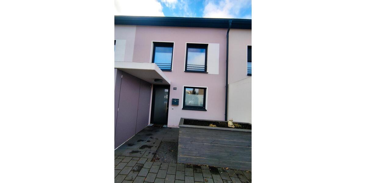 Reihenhaus Cloppenburg - 4 Zimmer, 133 m&sup2;, 1.600&euro; | Angebot:26040584