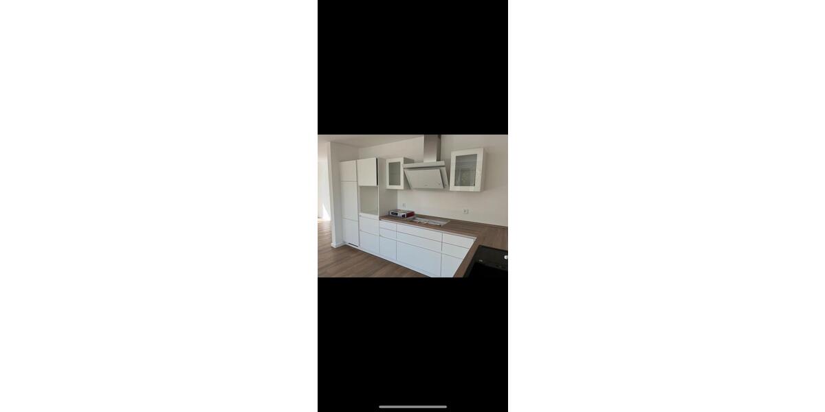 Zeven 3 Zimmer Wohnung 87m2 zu vermieten KFW 55 Wallbox 3 zimmer