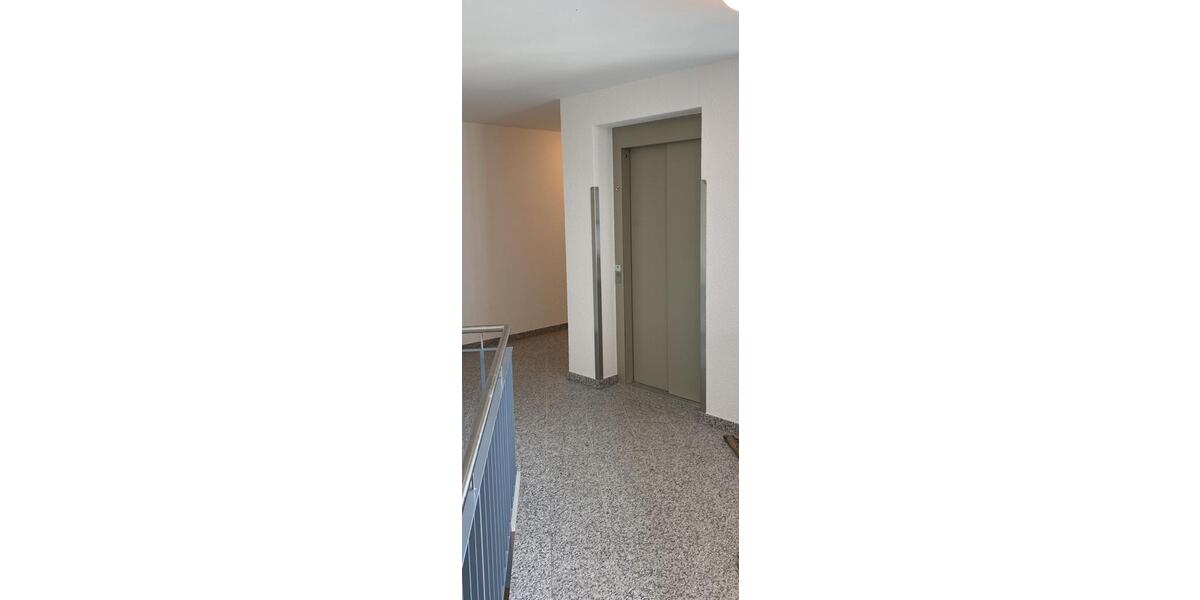 Zeven 3 Zimmer Wohnung 87m2 zu vermieten KFW 55 Wallbox 3 zimmer