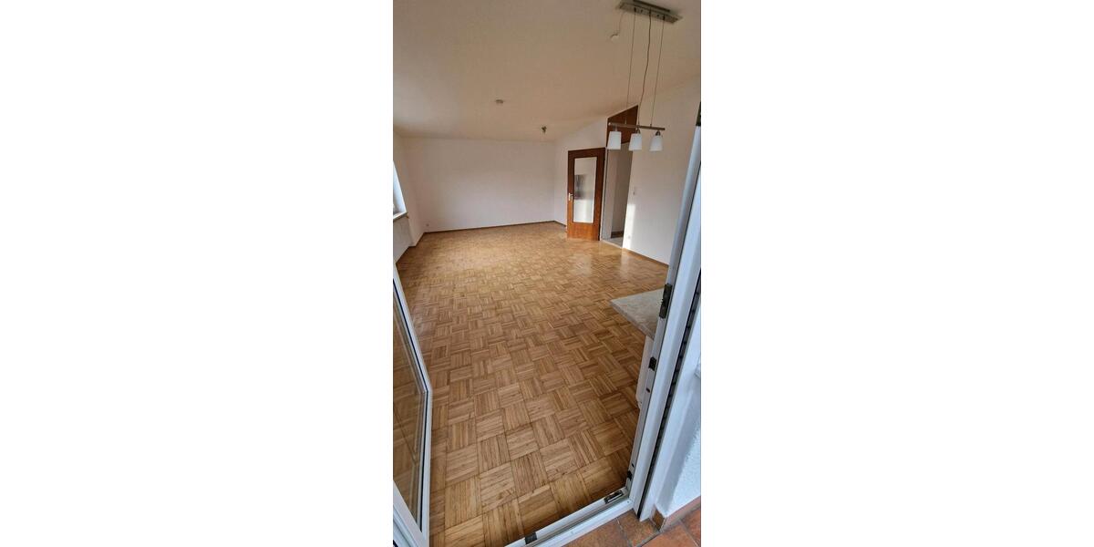 Etagenwohnung Ebermannstadt - 4 Zimmer, 108 m&sup2;, 880&euro; | Angebot:25383959