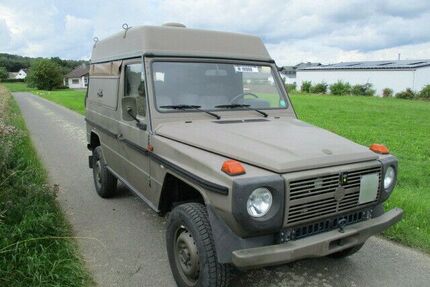 Mercedes G 230
