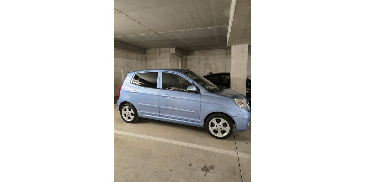 Kia Picanto 66.000 km 3.790 &euro; München 81245