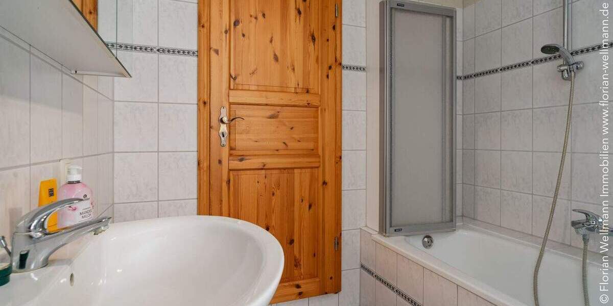 Oyten - Bassen | Gepflegtes Einfamilienhaus mit viel Platz, zwei Terrassen, großem Garten und Doppelgarage in idyllischer Ortsrandlage 7 zimmer