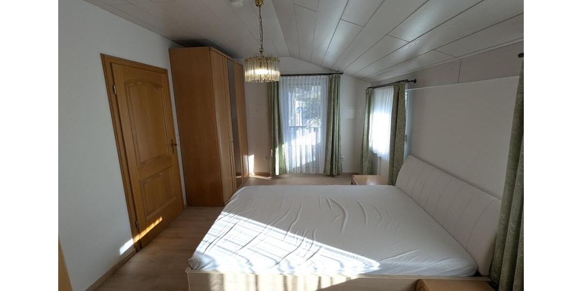 Etagenwohnung Eggenfelden - 2.5 Zimmer, 74 m&sup2;, 750&euro; | Angebot:26303040