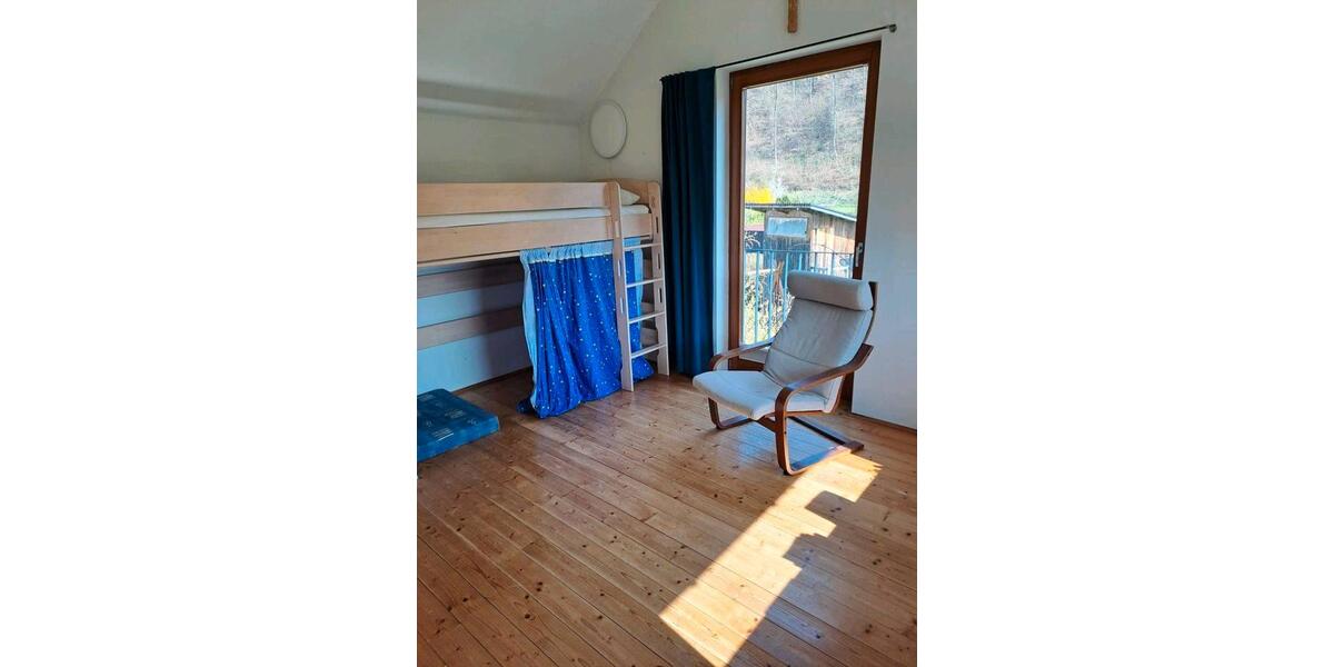 Doppelhaushälfte Lörrach - 5 Zimmer, 140 m&sup2;, 2.600&euro; | Angebot:26098163