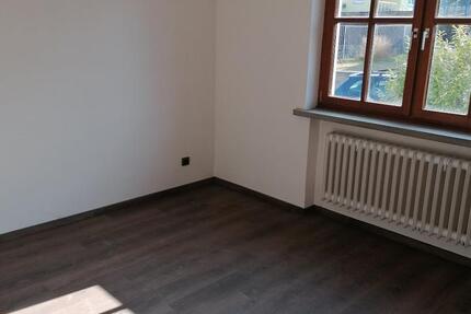 Wohnung Burgkunstadt - 2.5 Zimmer, 60 m&sup2;, 480&euro; | Angebot:25941752