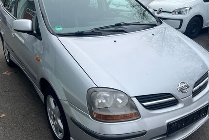 Nissan Almera Tino 177.000 km 1.499 &euro; Recklinghausen 45663