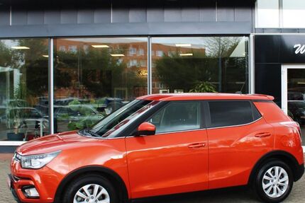 SsangYong Tivoli 30.407 km 14.450 &euro; Burg 39288