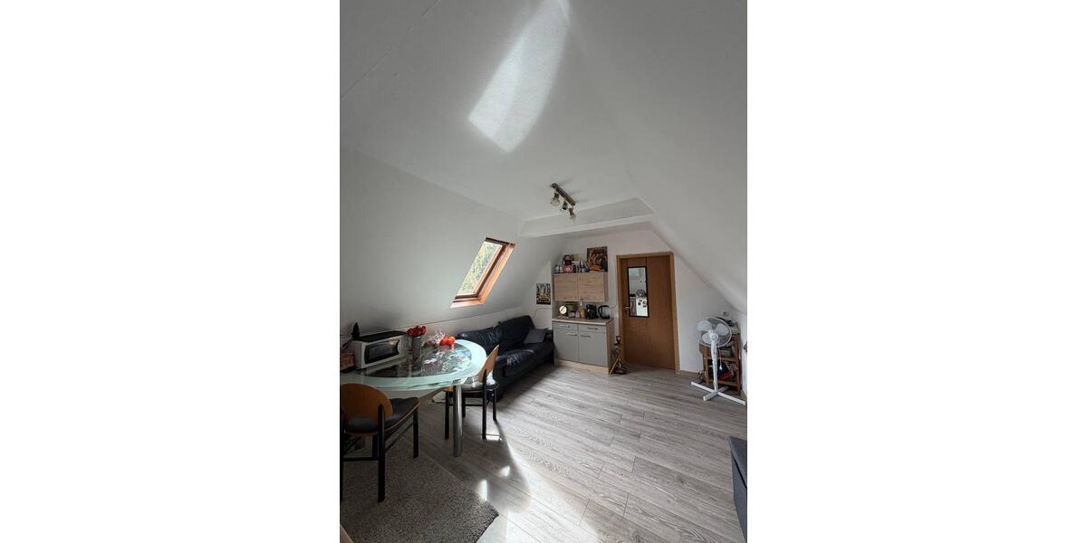 Dachgeschoßwohnung Wuppertal Lichtenplatz - 1 Zimmer, 45 m&sup2;, 530&euro; | Angebot:26032951