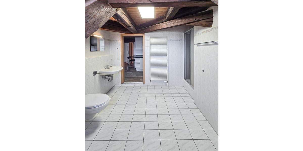 Etagenwohnung Brackenheim - 3 Zimmer, 87 m&sup2;, 260.000&euro; | Angebot:25275347