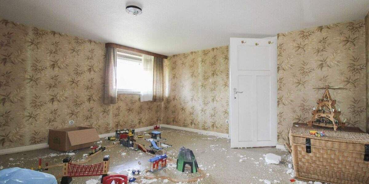 Denkmalgeschütztes EFH mit Gestaltungspotenzial in Vorstadtlage 7 zimmer