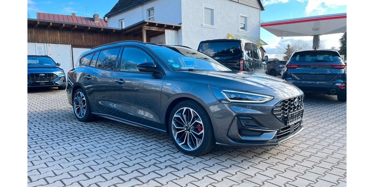 Ford Focus 16.250 km 24.700 &euro; Fichtelberg 95686