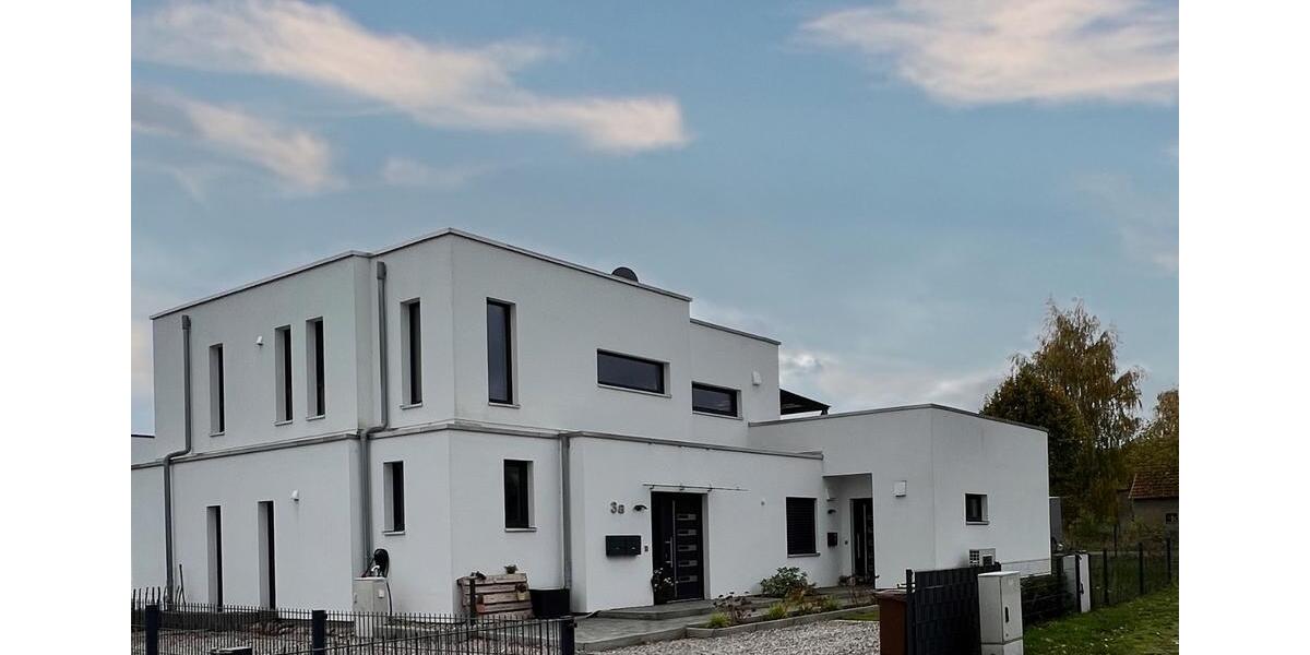 Etagenwohnung Dassow - 3 Zimmer, 92 m&sup2;, 1.000&euro; | Angebot:26402429
