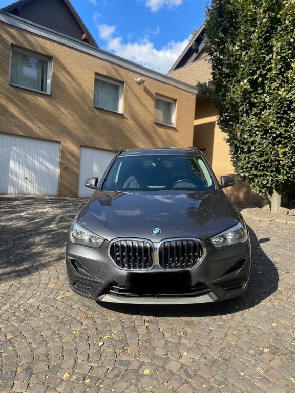 BMW X1 165.000 km 16.999 € Gelsenkirchen 45881
