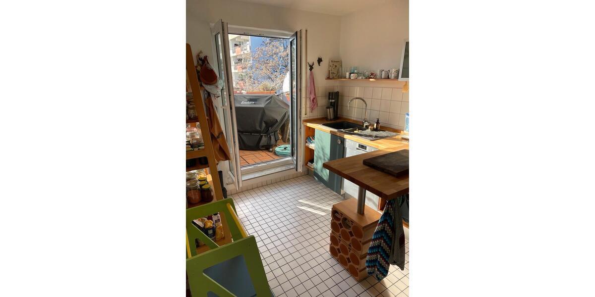 Einfamilienhaus Freiburg im Breisgau Brühl - 3 Zimmer, 120 m&sup2;, 2.400&euro; | Angebot:26125726
