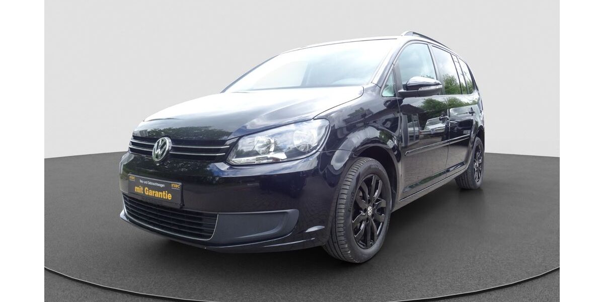 VW Touran 109.989 km 11.990 &euro; Löhne 32584