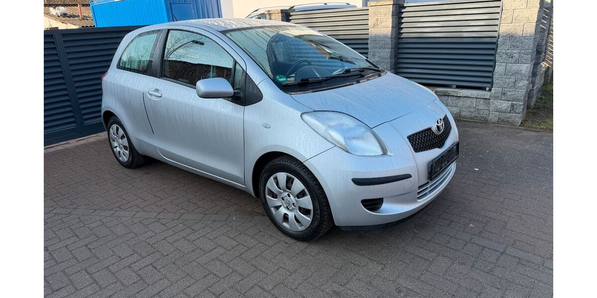 Toyota Yaris 211.000 km 2.550 &euro; Bad Doberan 18209