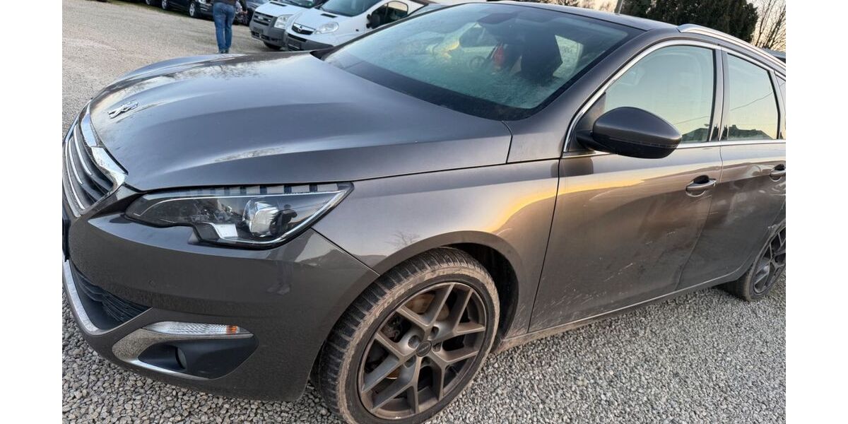 Peugeot 308 202.000 km 2.999 &euro; Trier 54294