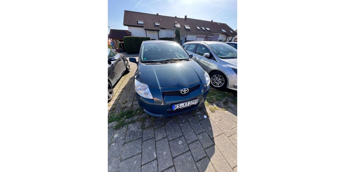 Toyota Auris 65.000 km 5.499 &euro; Plochingen 73207