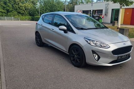 Ford Fiesta 39.000 km 10.900 &euro; stuttgart 70469