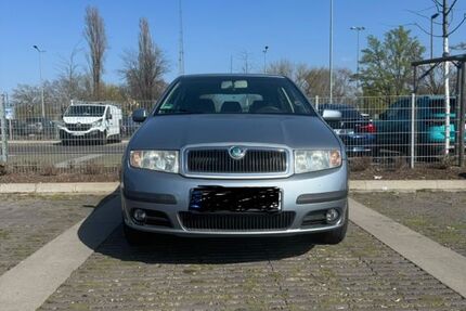 Skoda Fabia 148.984 km 2.300 &euro; Bonn 53117