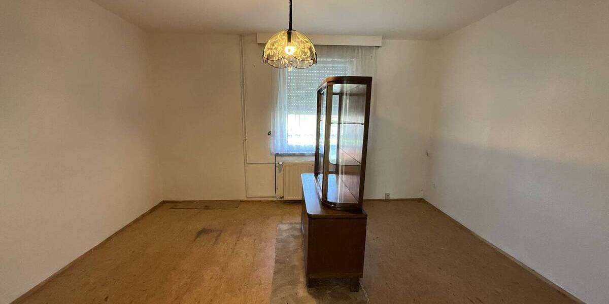 Doppelhaushälfte Neuhausen Laubsdorf - 6 Zimmer, 184 m&sup2;, 110.850&euro; | Angebot:21311064