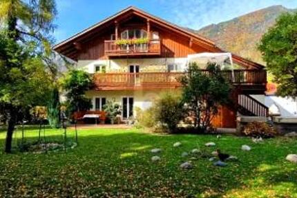 ELEGANTE VILLA IN BESTLAGE - VIELSEITIG NUTZBAR - Haus Bad Reichenhall | Angebot:25391419