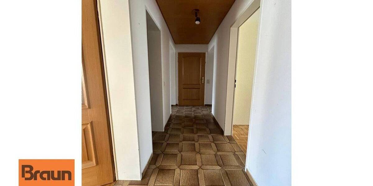 Etagenwohnung Villingen-Schwenningen Schwenningen - 3 Zimmer, 82 m&sup2;, 160.000&euro; | Angebot:26344547