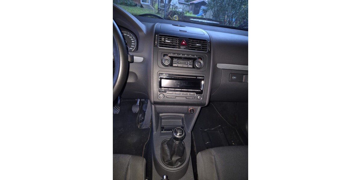 VW Touran 135.000 km 5.600 € Erfurt 99084