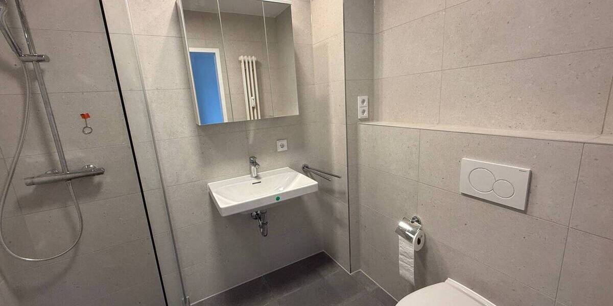 Etagenwohnung München Bogenhausen - 2 Zimmer, 76 m&sup2;, 1.450&euro; | Angebot:26903102