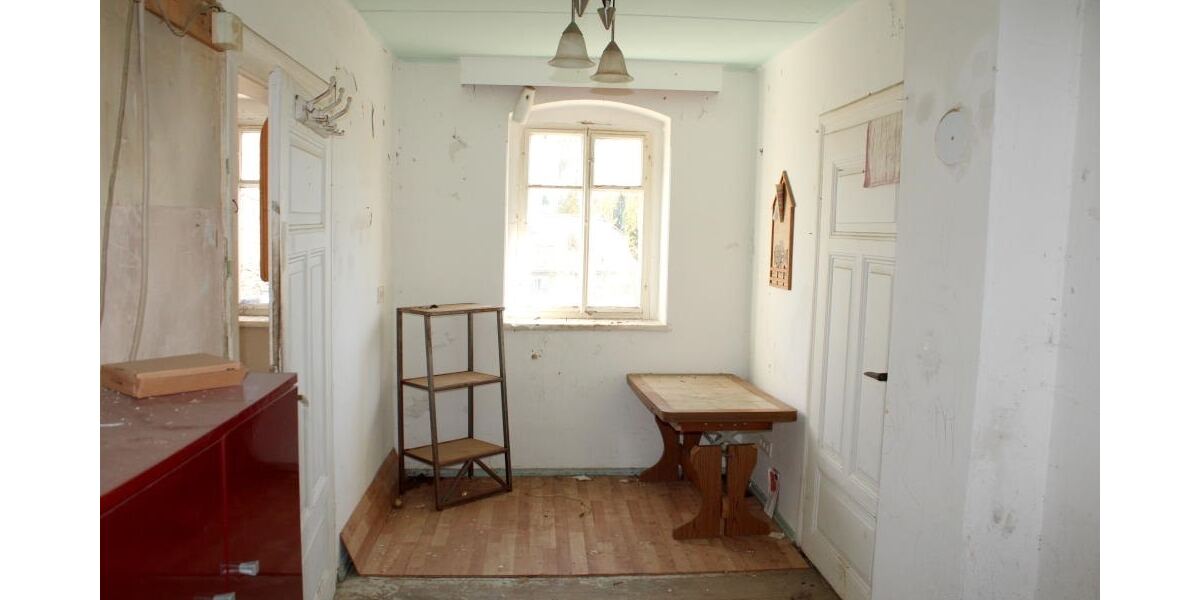 Seifhennersdorf - Wohnhaus mit Ausbaupotenzial - Zweifamilienhaus Seifhennersdorf | Angebot:26827712