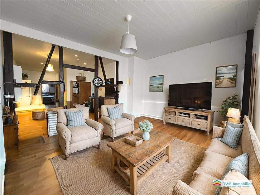 Modernisierte 2-Zimmer-Altbauwohnung mit Charme 2 zimmer