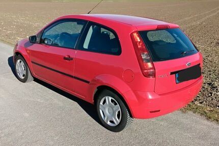 Ford Fiesta 98.600 km 1.750 &euro; Osnabrück 49082