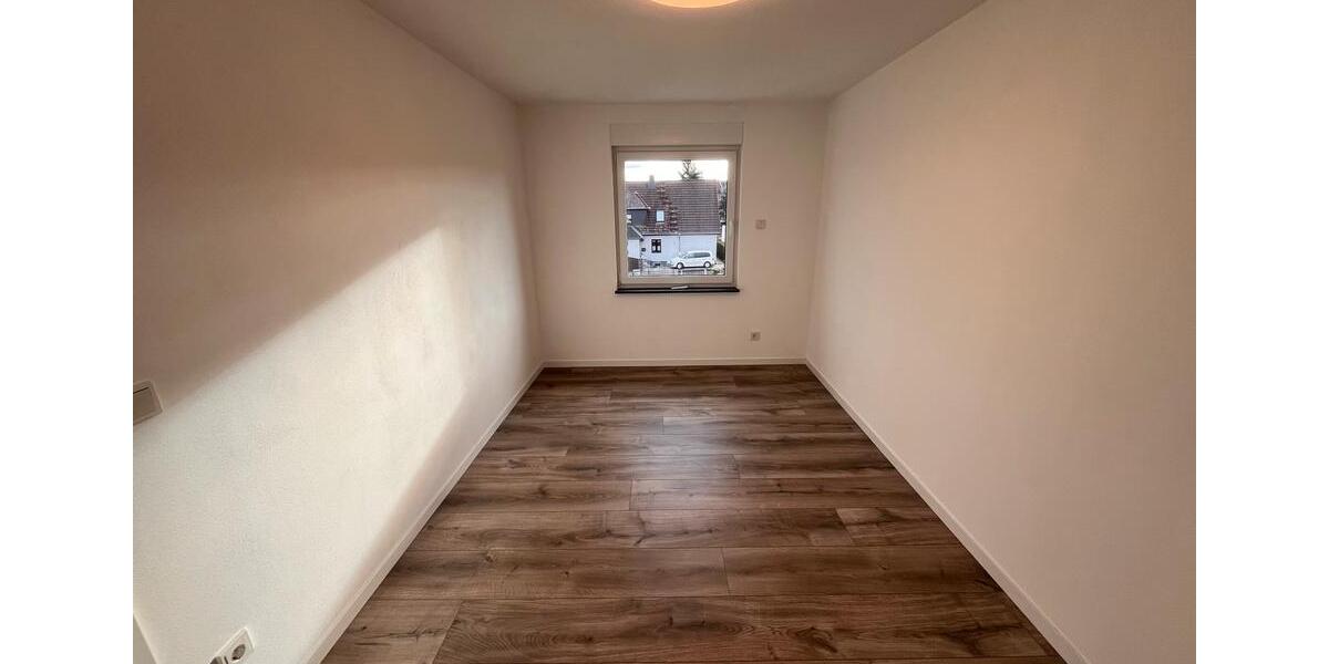 Doppelhaushälfte Zwickau - 3 Zimmer, 95 m&sup2;, 1.950&euro; | Angebot:24817007